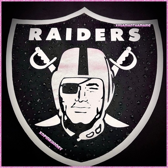 VS PINK Raiders Outfit Set - Picture 9 of 16